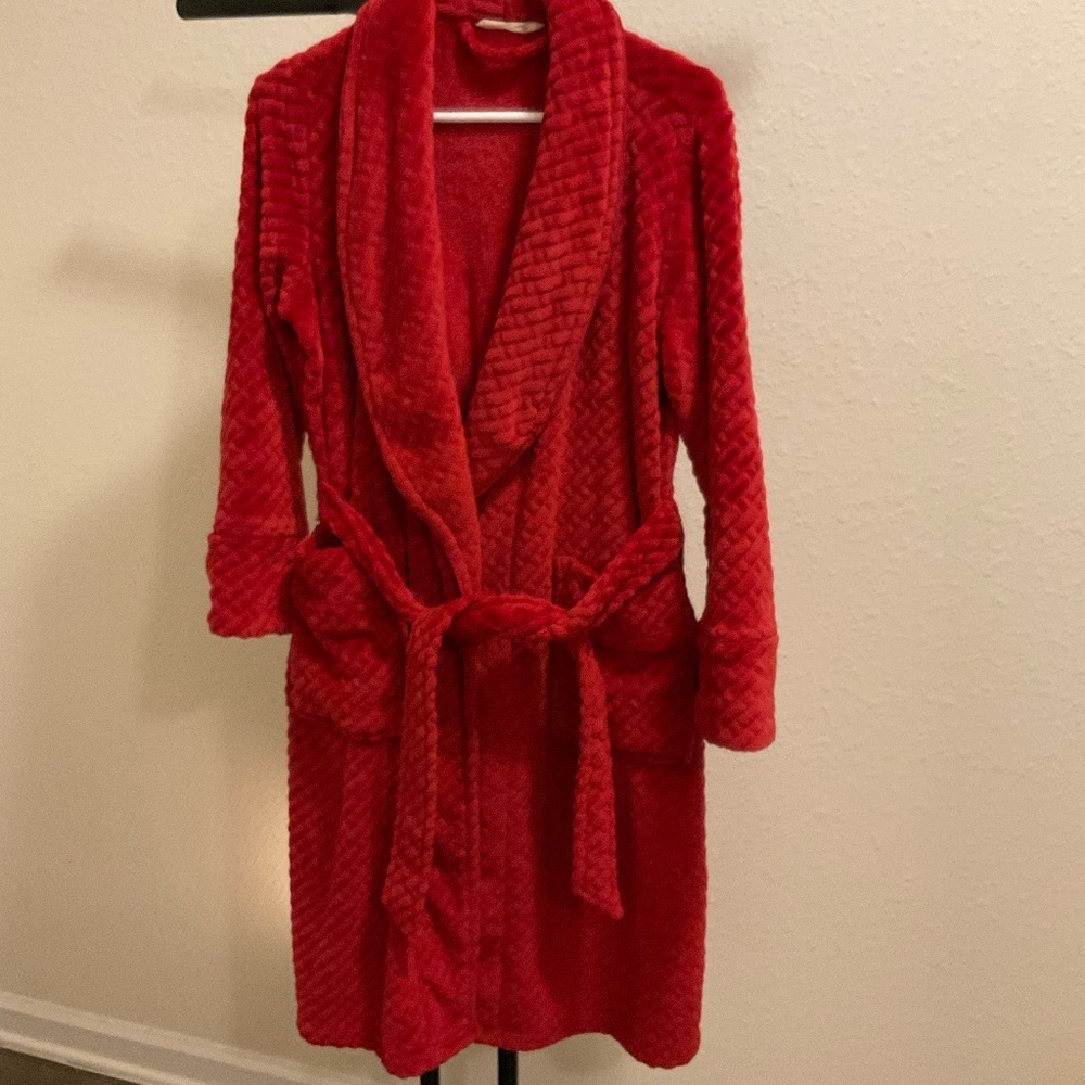 Soft Surroundings ROBE PLUSH Red ROBE, Belt, pockets Gathered Back XS